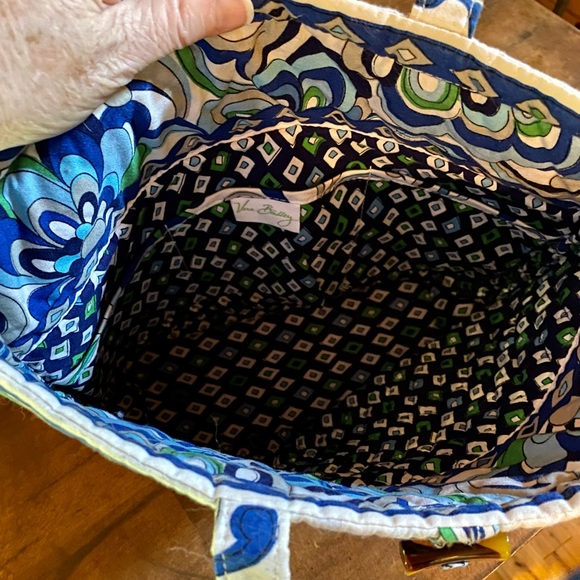 💥Vera Bradley Large Toggle Closure Tote💥 NWOT - Picture 6 of 9